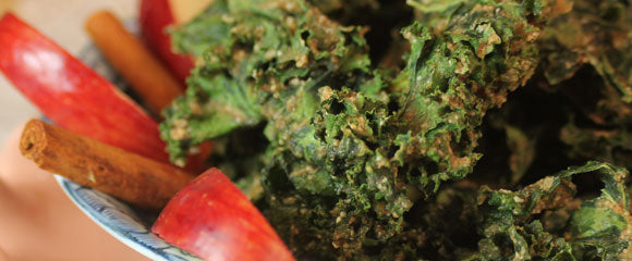 Homemade Kale Chips with Apple Cinnamon