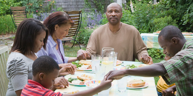 Thanksgiving: A Proven Way to Practice Gratitude for Happiness & Health