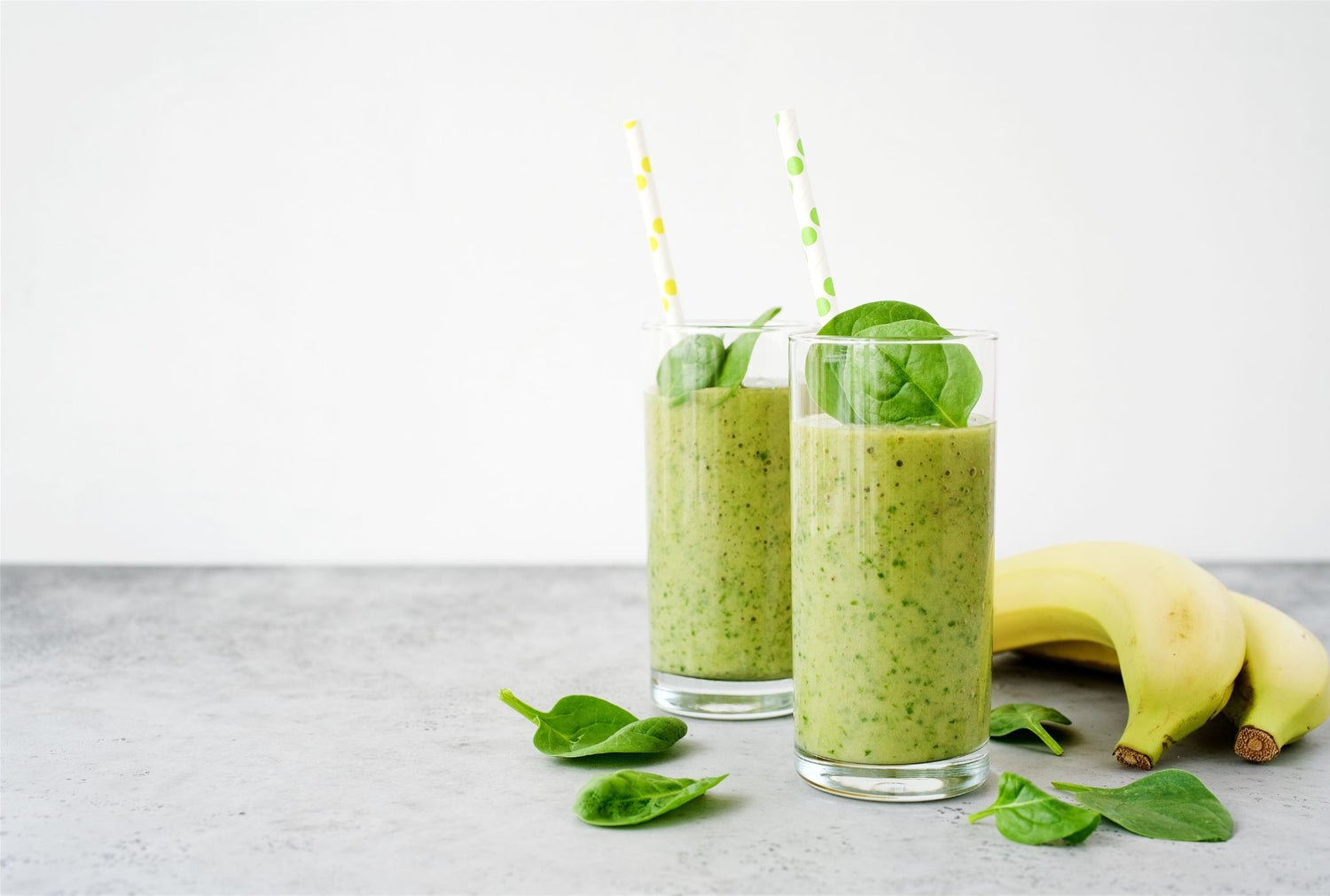 Kale / Avocado / Lemon Green Smoothie