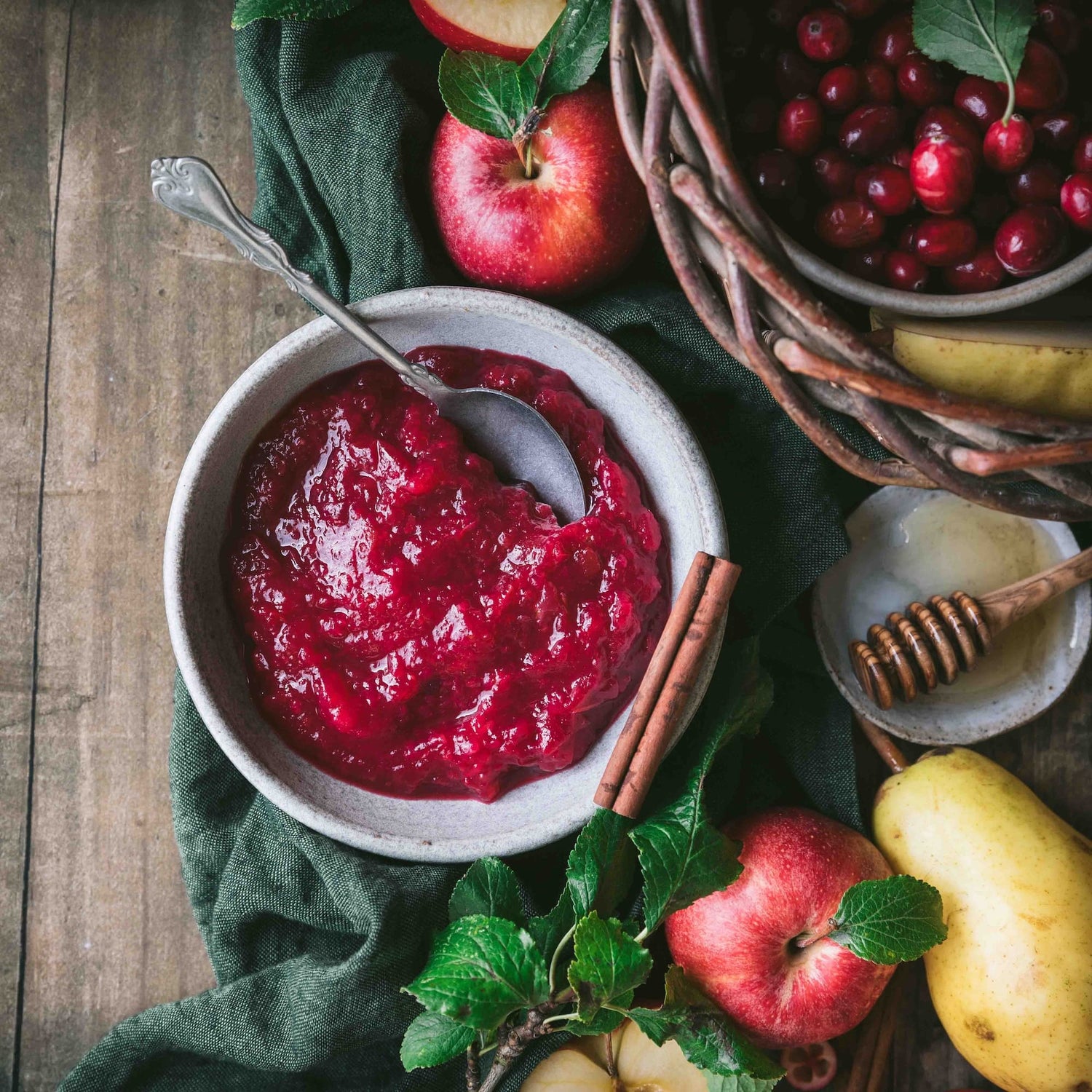 Thanksgiving Delights: Healthy Cranberry Sauce